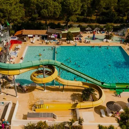 Au Coeur De Avec Piscine Partagee Les Mathes