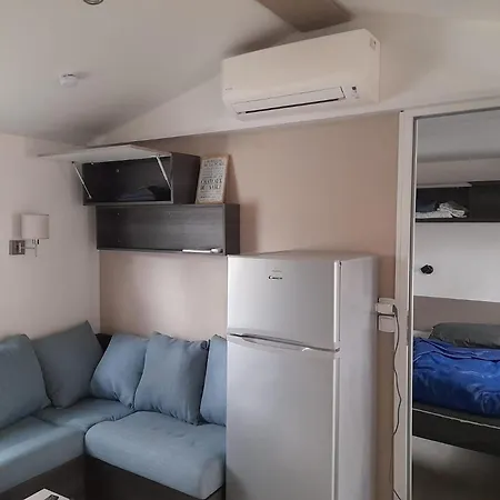 Tatil Evi Au Coeur De Avec Piscine Partagee Les Mathes